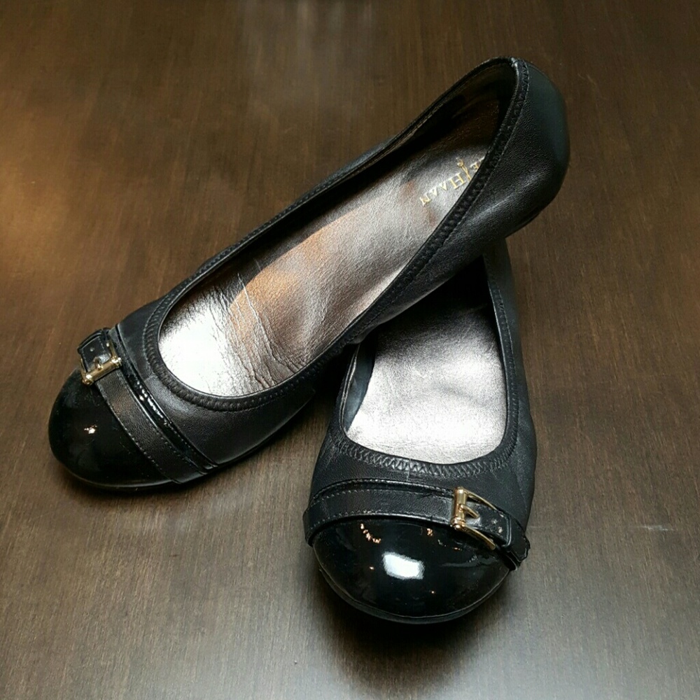 Cole Haan Nike Air Flats - US 8.5